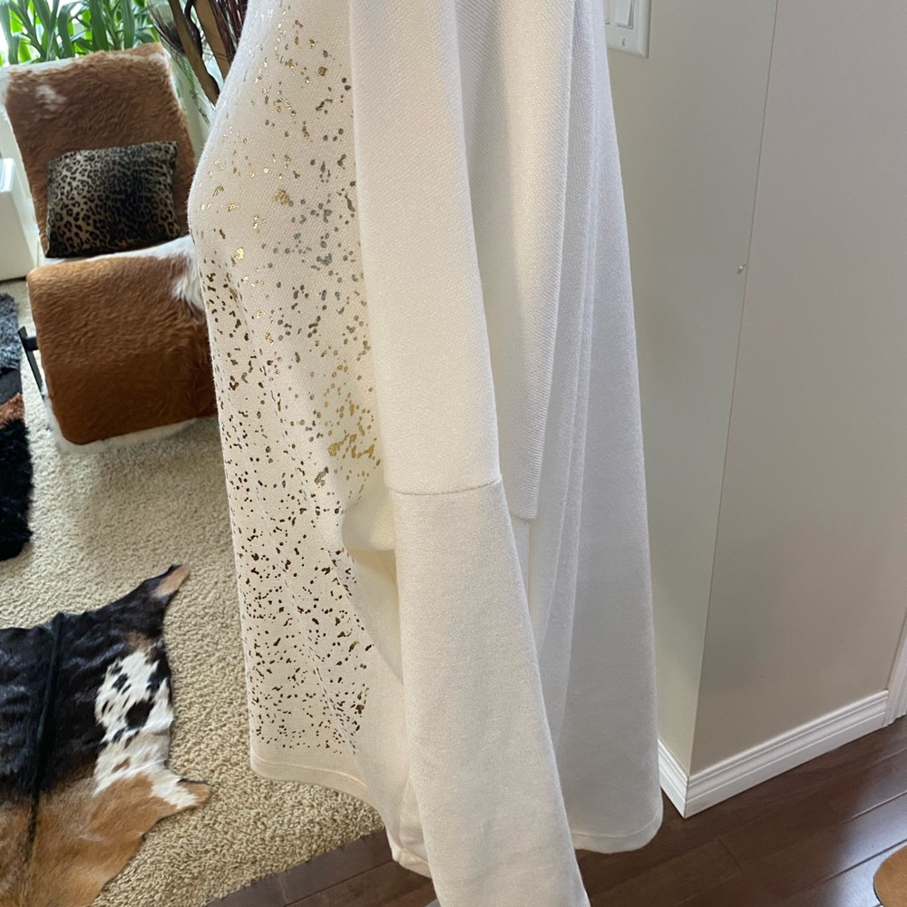 White sweater - Picture 4 of 7